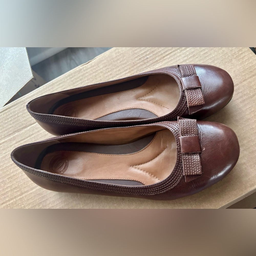 Nurture Joy women’s flats brown size 10M
